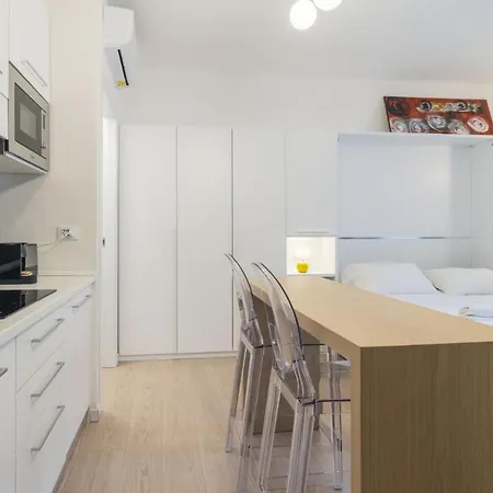Apartment Easylife - Moderno E Chic In Porta Venezia Milan